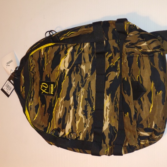 ๐บPUMA x XO Backpack in Camo - Picture 11 of 15